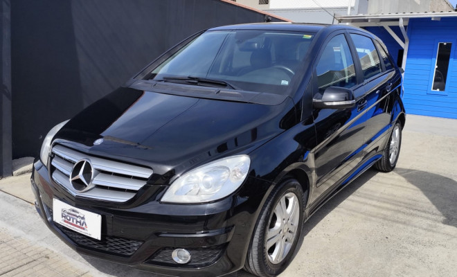 Mercedes-Benz Classe B 180 1.7 116cv Aut. 2011 Gasolina