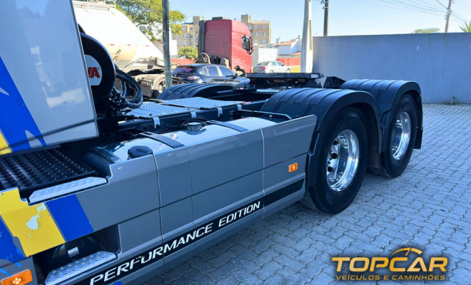 VOLVO FH-540 GLOBETROTTER 6x4 2p (diesel) (E5) 2018 Diesel-6