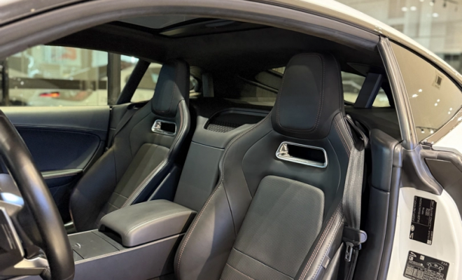 Jaguar F-Type 2.0 R-Dynamic Coupe 300cv Aut. 2019 Gasolina-10