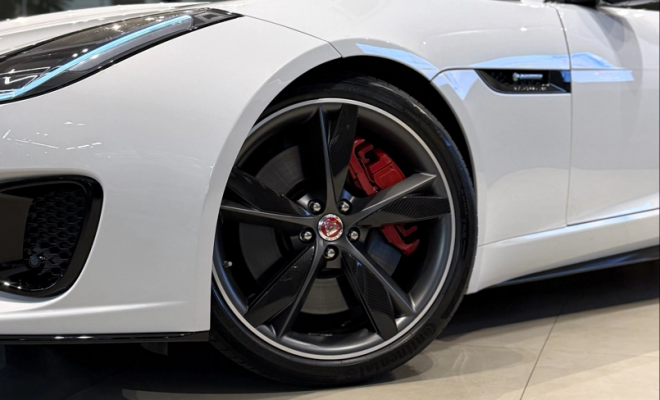 Jaguar F-Type 2.0 R-Dynamic Coupe 300cv Aut. 2019 Gasolina-2