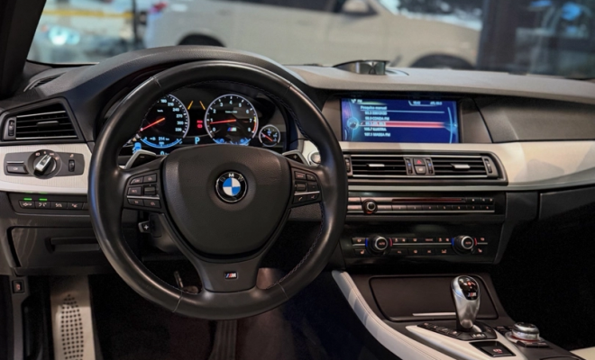 BMW M5 4.4 560cv Bi-Turbo Aut. 2013 Gasolina-11