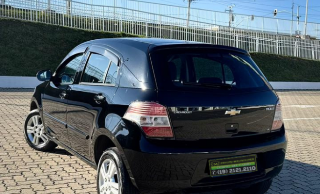 GM - Chevrolet AGILE LTZ 1.4 MPFI 8V FlexPower 5p 2011 Flex-5