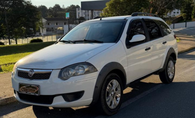 Fiat Palio Weekend Trekking 1.6 Flex 16V 5p 2014 Flex