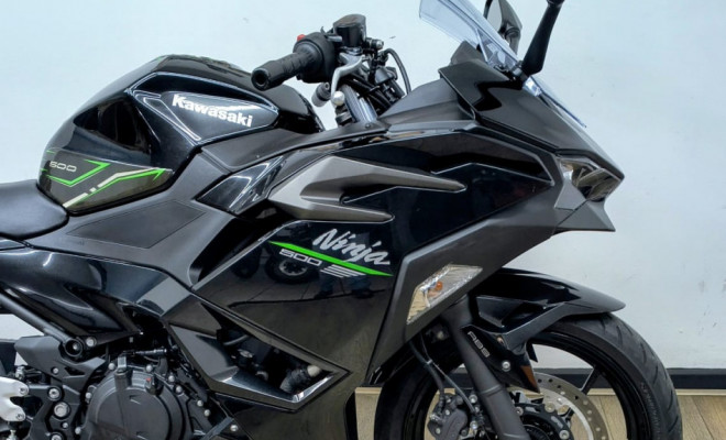 KAWASAKI NINJA 500 2025 Gasolina-6