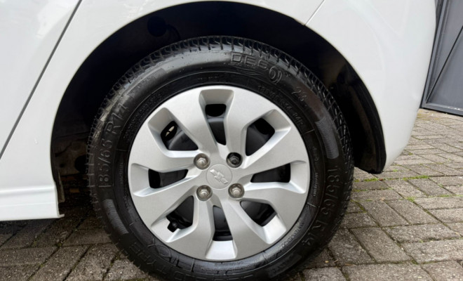 GM - Chevrolet ONIX HATCH LT 1.0 8V FlexPower 5p Mec. 2018 Flex-8