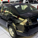 Ford Fiesta Sedan Class 1.6 8V 2012-3
