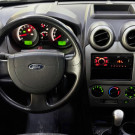 Ford Fiesta Sedan Class 1.6 8V 2012-4