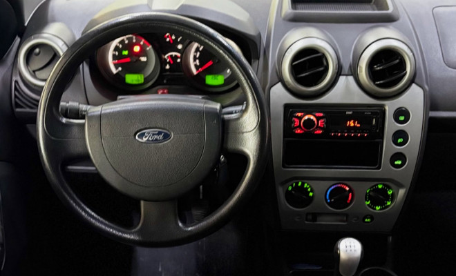 Ford Fiesta Sedan Class 1.6 8V 2012-4
