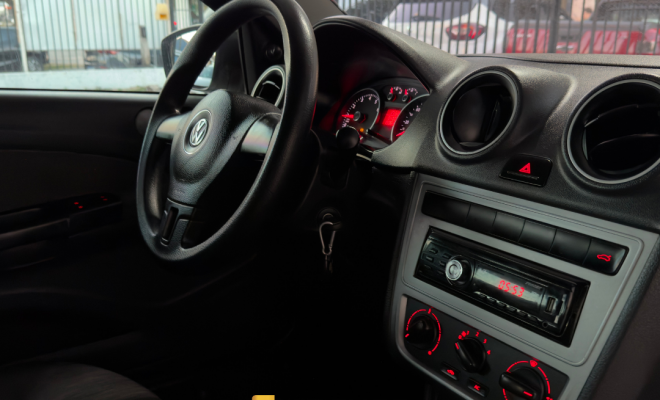 VW - VolksWagen Gol (novo) 1.6 Mi Total Flex 8V 4p 2013 Flex-2