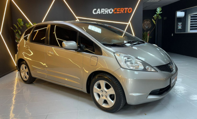 Honda Fit LX 1.4 Aut. 2010 Flex  Compacto e Confortavél-0