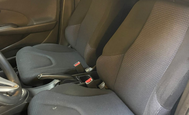 Honda Fit LX 1.4 Aut. 2010 Flex  Compacto e Confortavél-6