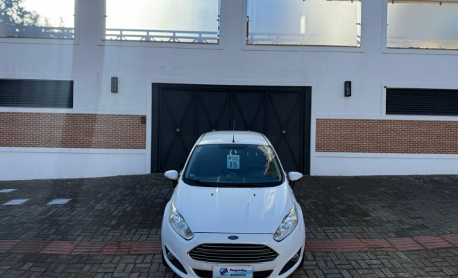 Ford Fiesta 1.6 16V Flex Aut. 5p 2015 Flex