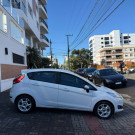 Ford Fiesta 1.6 16V Flex Aut. 5p 2015 Flex-2