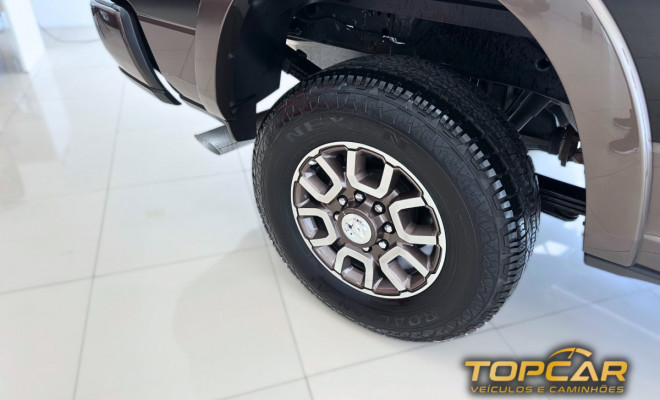 RAM 3500 YELLOWSTONE EDITION 6.7 TB CD Die. 2022 Diesel-15