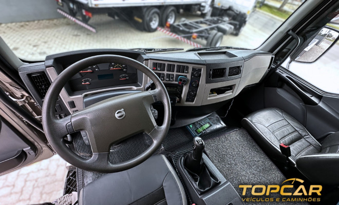 VOLVO VM 330 6x4 2p (diesel) (E5) 2013 Diesel-15