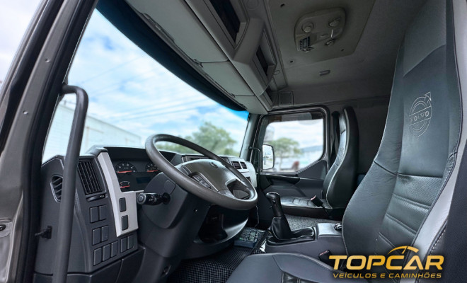 VOLVO VM 330 6x4 2p (diesel) (E5) 2013 Diesel-13