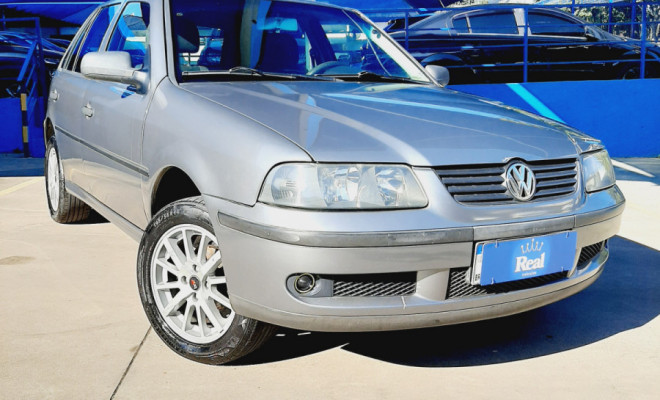 VW - VolksWagen Gol 1.0 Plus 16v 4p 2002 Gasolina-1