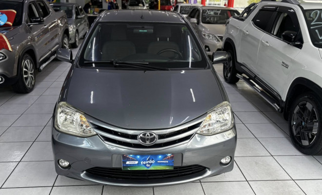 Toyota ETIOS XS 1.3 2013-0