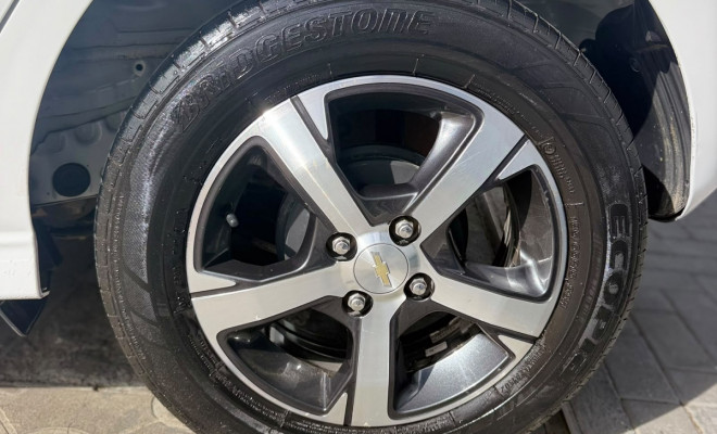 GM - Chevrolet ONIX HATCH LTZ 1.4 8V FlexPower 5p Aut. 2019 Flex-12