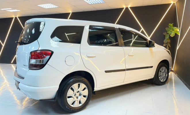 GM - Chevrolet SPIN LT 1.8 Mec. 2017 Flex      REVISÕES EM DIA-3