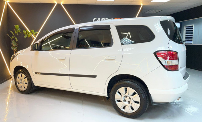 GM - Chevrolet SPIN LT 1.8 Mec. 2017 Flex      REVISÕES EM DIA-2