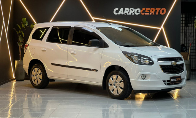 GM - Chevrolet SPIN LT 1.8 Mec. 2017 Flex      REVISÕES EM DIA