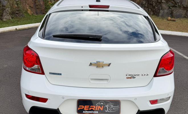 GM - Chevrolet CRUZE HB Sport LTZ 1.8 16V FlexP. 5p Aut 2014 Flex-7