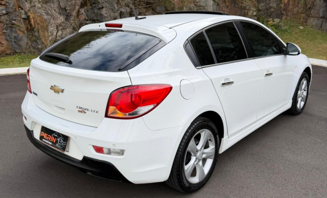 GM - Chevrolet CRUZE HB Sport LTZ 1.8 16V FlexP. 5p Aut 2014 Flex-5