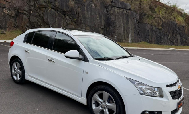 GM - Chevrolet CRUZE HB Sport LTZ 1.8 16V FlexP. 5p Aut 2014 Flex-2