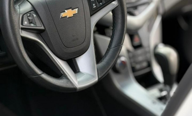 GM - Chevrolet CRUZE HB Sport LTZ 1.8 16V FlexP. 5p Aut 2014 Flex-16