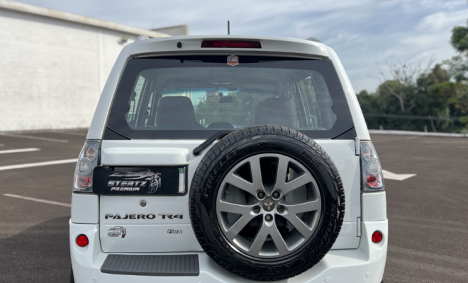Mitsubishi Pajero TR4 2.0/ 2.0 Flex 16V 4x4 Aut. 2015 Flex-6