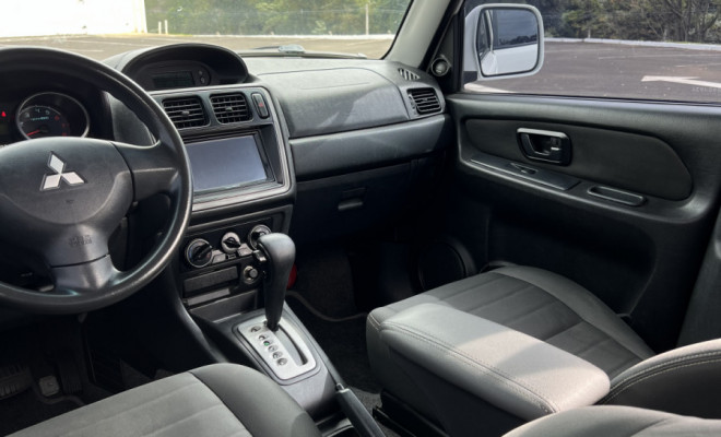 Mitsubishi Pajero TR4 2.0/ 2.0 Flex 16V 4x4 Aut. 2015 Flex-12
