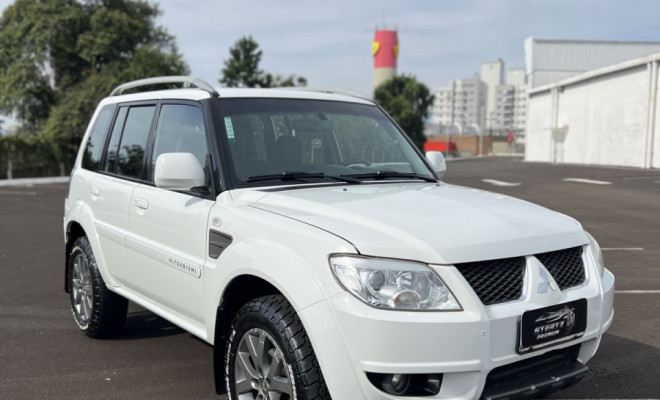 Mitsubishi Pajero TR4 2.0/ 2.0 Flex 16V 4x4 Aut. 2015 Flex-1
