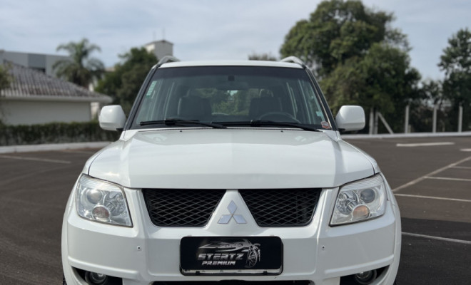 Mitsubishi Pajero TR4 2.0/ 2.0 Flex 16V 4x4 Aut. 2015 Flex
