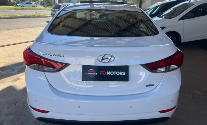 Hyundai Elantra GLS 2.0 16V Flex Aut. 2015 Flex-4
