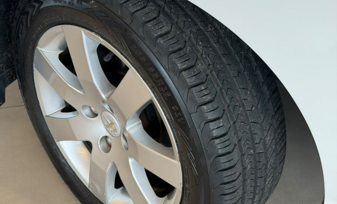 Peugeot 408 Sedan Allure 2.0 Flex 16V 4p Mec. 2014 Flex-17