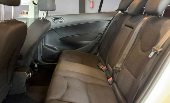 Peugeot 408 Sedan Allure 2.0 Flex 16V 4p Mec. 2014 Flex-15