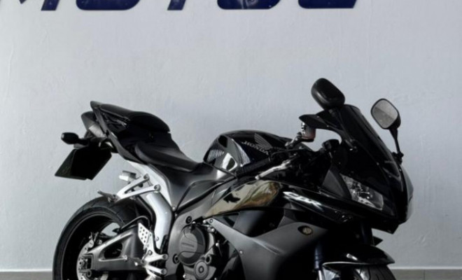 HONDA CBR 600 RR 2008 Gasolina