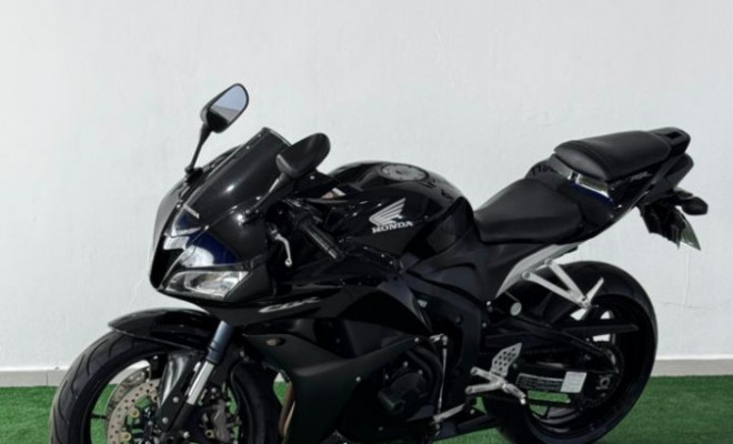 HONDA CBR 600 RR 2008 Gasolina-1