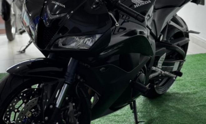HONDA CBR 600 RR 2008 Gasolina-7