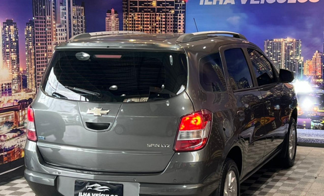 GM - Chevrolet SPIN LTZ 1.8 8V Econo.Flex 5p Aut. 2013 Flex-9