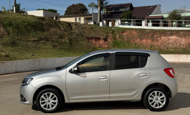 Sandero Expression 1.6 2016 | Conforto, espaço e um motor pronto para qualquer rotina-13