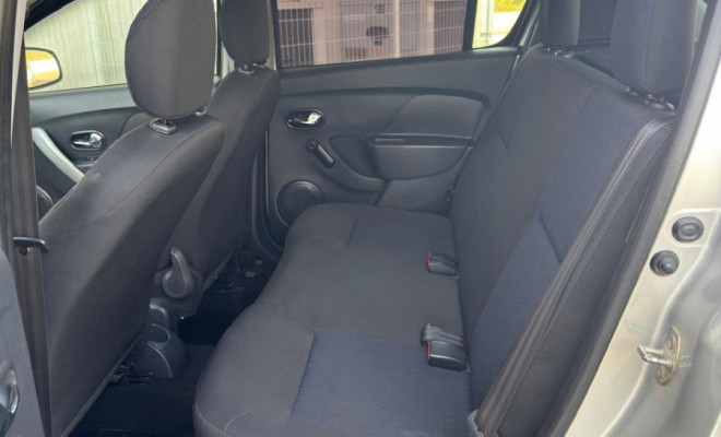 Sandero Expression 1.6 2016 | Conforto, espaço e um motor pronto para qualquer rotina-7
