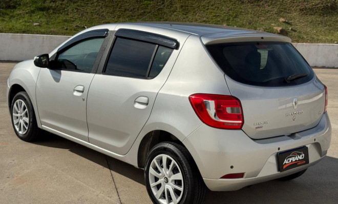 Sandero Expression 1.6 2016 | Conforto, espaço e um motor pronto para qualquer rotina-11