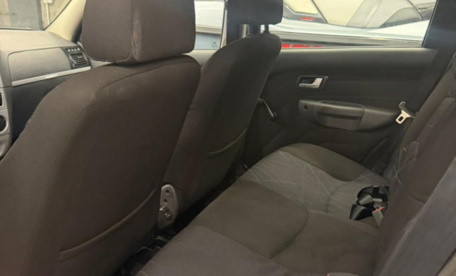 Fiat Palio ELX 1.4 Fire/30 Anos F. Flex 8V 4p 2009 Flex-5