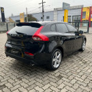 Volvo V40 T-4 KINETIC 2.0 Aut. 2018 Gasolina-4