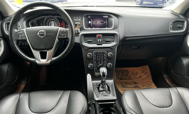 Volvo V40 T-4 KINETIC 2.0 Aut. 2018 Gasolina-7