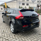 Volvo V40 T-4 KINETIC 2.0 Aut. 2018 Gasolina-2
