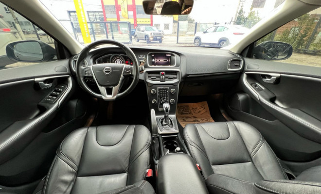 Volvo V40 T-4 KINETIC 2.0 Aut. 2018 Gasolina-5