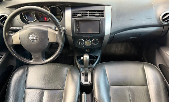 Nissan LIVINA X-GEAR SL/X-GEAR 1.8 Flex F. Aut. 2012 Flex-6